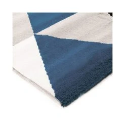 Mon Beau Tapis GEO SCANDI - Tapis Toucher Laineux Motif Triangles Bleu 150x220 -Magasin Joss & Main tao scandi 800 tapis 801506 80x150 bleu 2 1