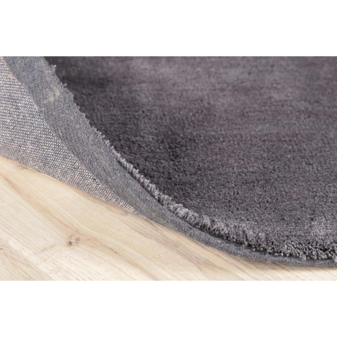 Venture Home Tapis En Coton Et Polyester Effet Viscose Gris Foncé Undra Diamètre ... 6 Venture Home Tapis En Coton Et Polyester Effet Viscose Gris Foncé Undra Diamètre ... – Image 4
