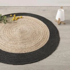 3S. X Home Tapis En Jute Beige Bordure Noire D120cm NATURI -Magasin Joss & Main tapis en jute beige bordure noire d120cm bachy design 1180099 3 1140x1140
